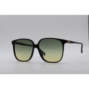 Guess Black with Green Lens Square Sunglasses